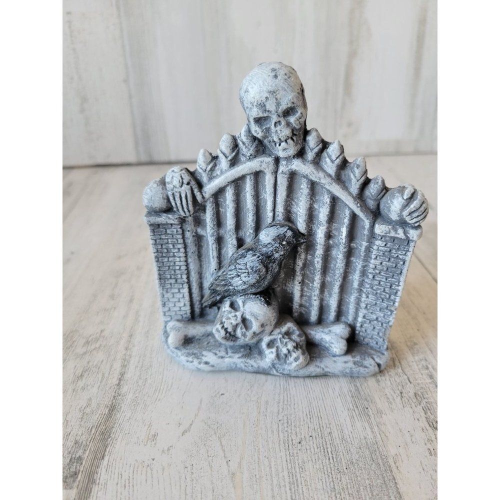 Greenbrier Skeleton gate village Halloween decor statue pro